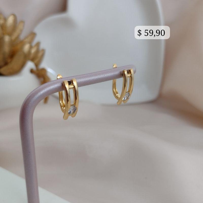 ARGOLA COM 2 HASTES E ZIRCONIA NO MEIO COM TRAVA INVERTIDA