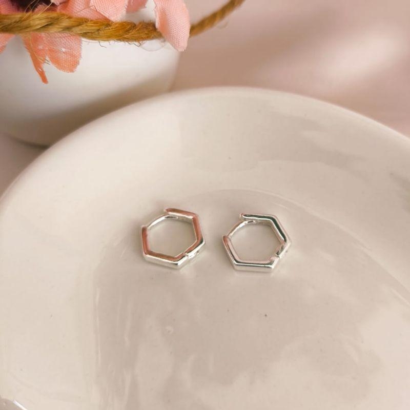 ARGOLA COM 6 LADOS LISAS