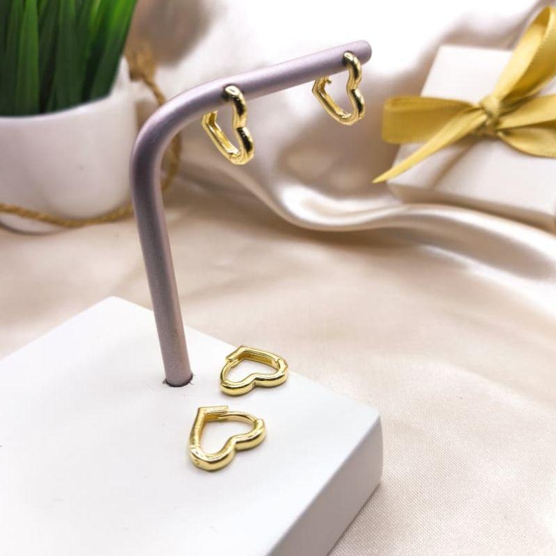 ARGOLA EM FORMA DE CORAÇÃO TODA LISA