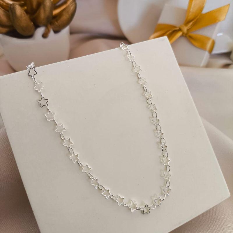 CHOKER TODA EM ESTRELAS VAZADAS