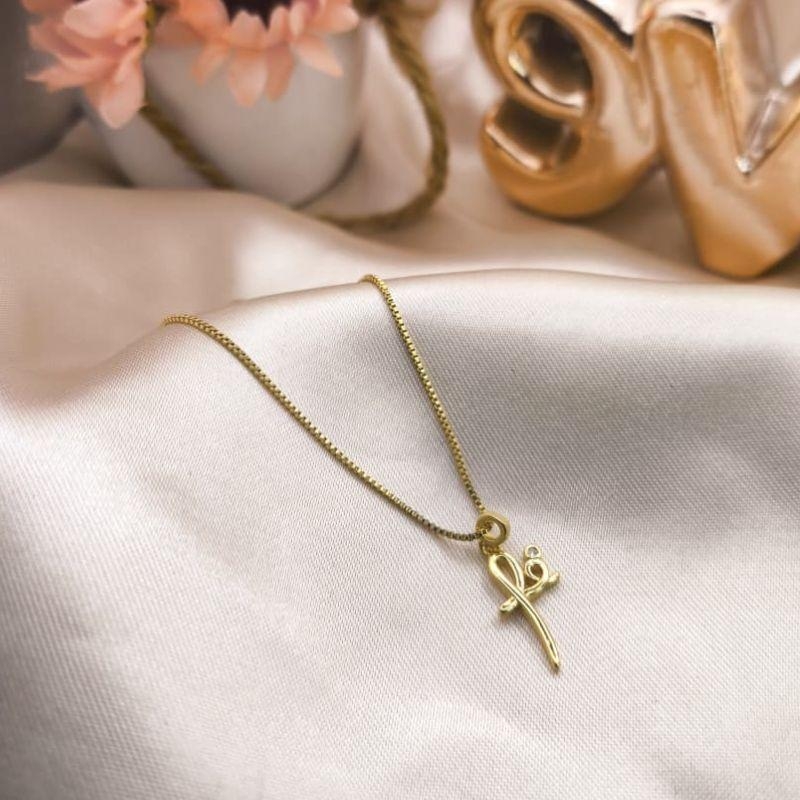 COLAR COM NOME FE LISO