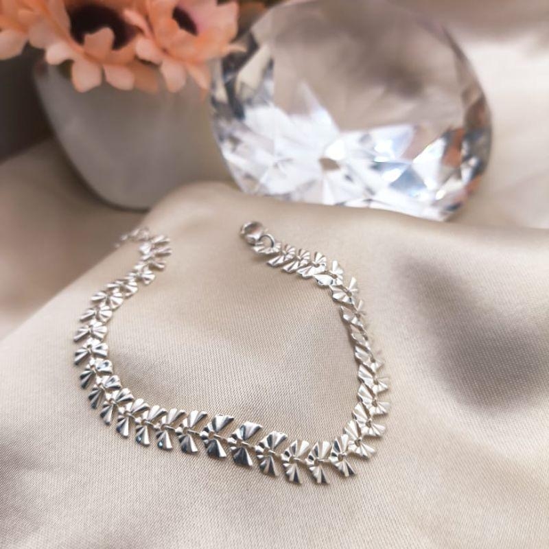 PULSEIRA FOLHAGEM DETALHADA