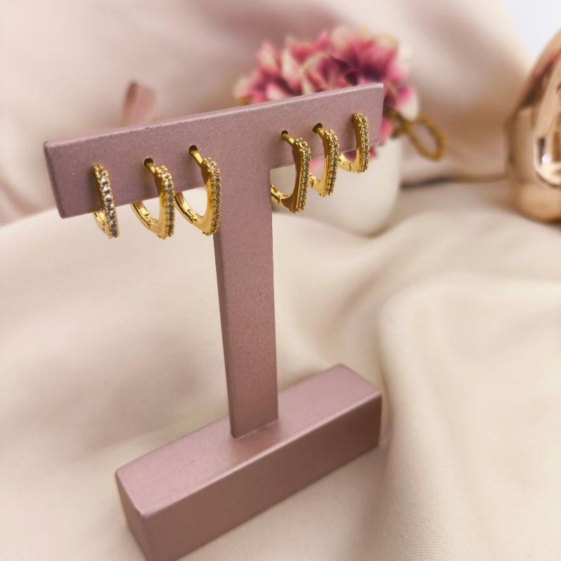 TRIO DE ARGOLA QUADRADA COM 1 FILA DE ZIRCONIA NA FRENTE