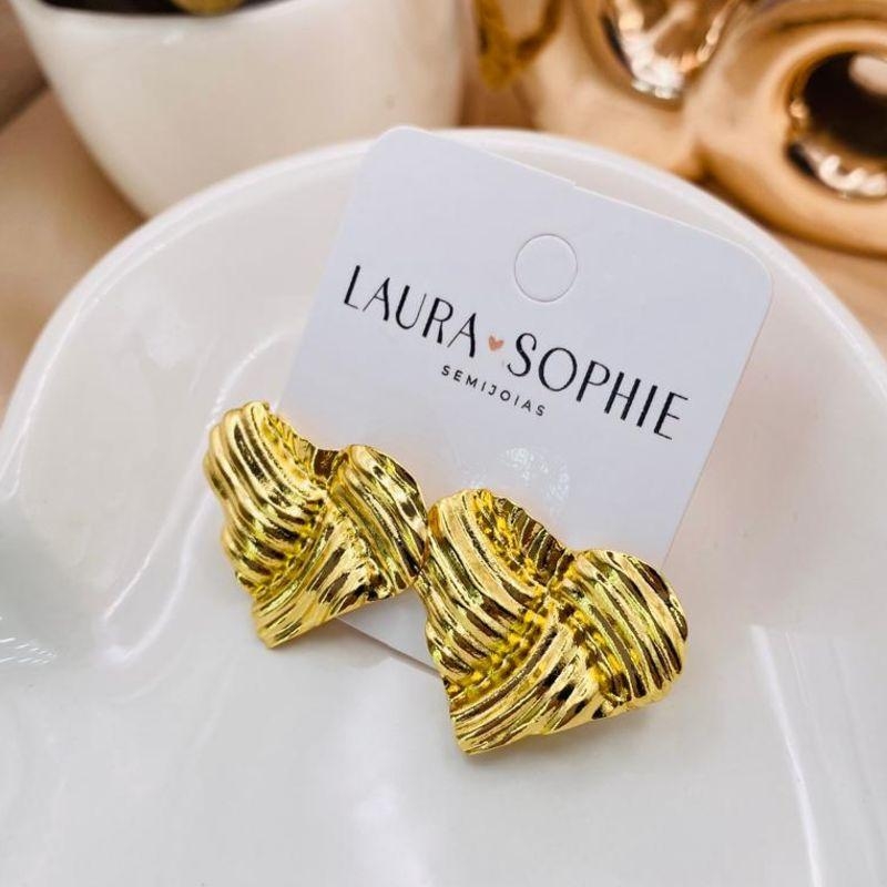 BRINCO ORGANICO CORAÇÃO LISTRADO EM 3 DIREÇÕES