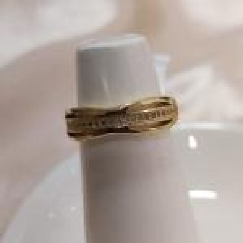 ANEL 3 EM 1 COM ZIRCONIA NO MEIO