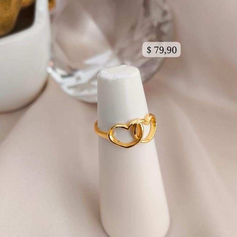 ANEL COM 2 CORAÇÕES UNIDOS LISOS VAZADOS