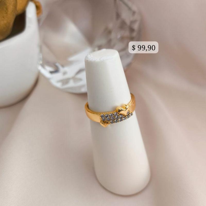 ANEL COM 3 FILAS DE ZIRCONIA COM 2 CORAÇÕES LISOS