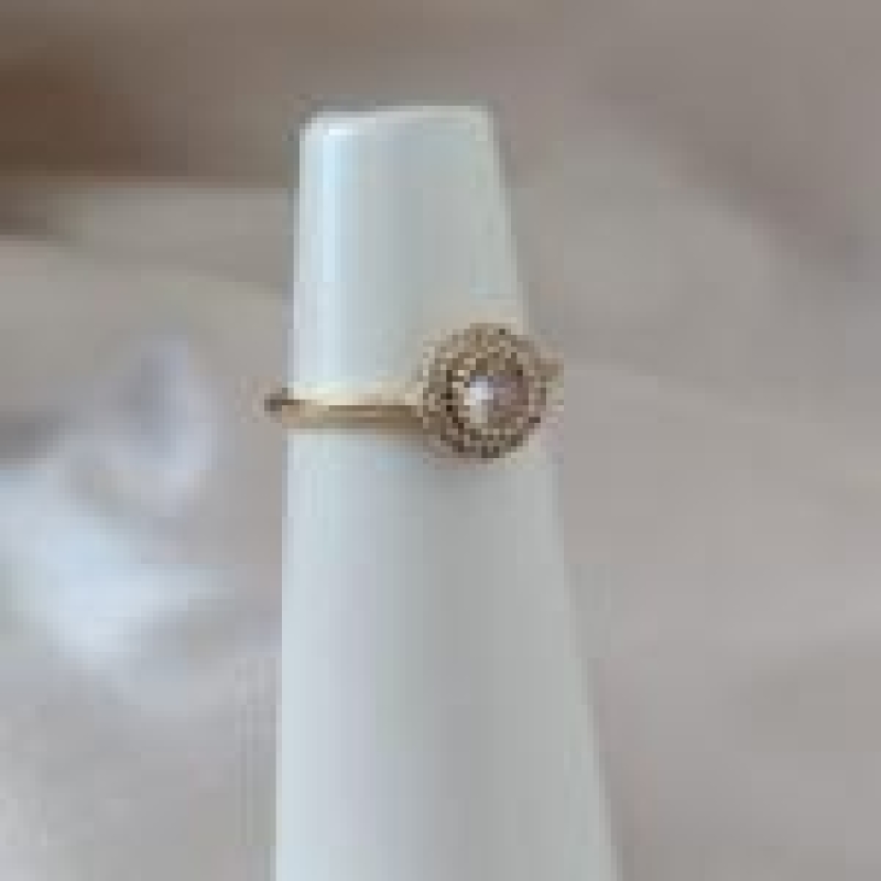 ANEL PEDRA ZIRCONIA E MICRO ZIRCONIA AO REDOR