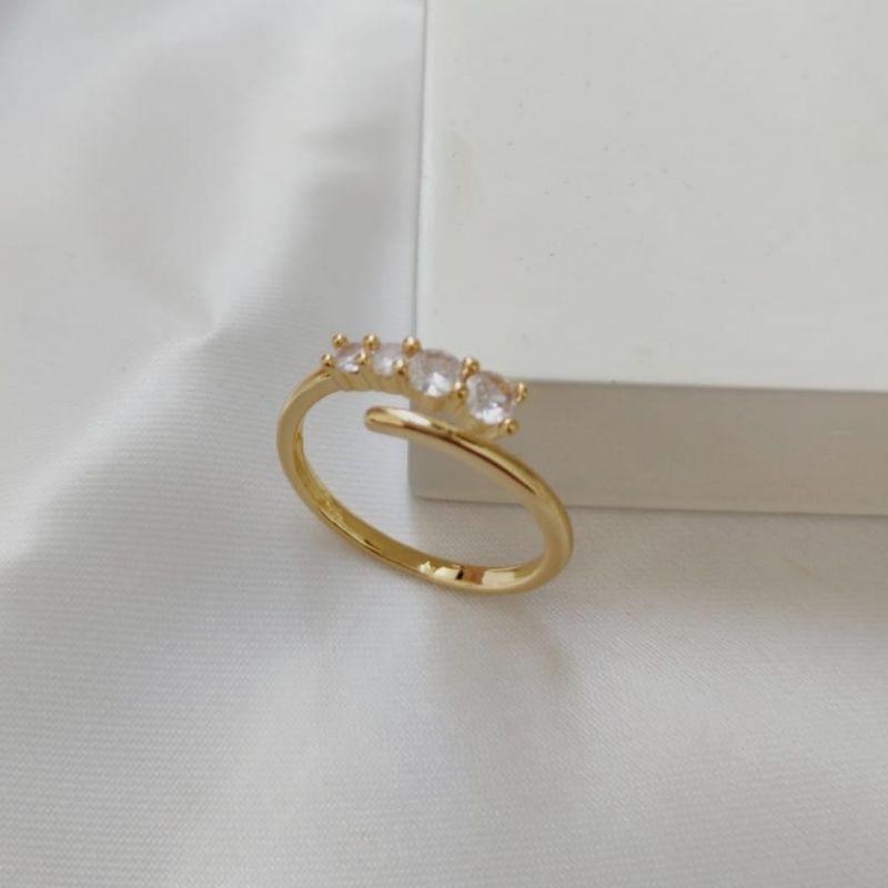 ANEL REGULAVEL COM 4 PEDRAS DE ZIRCONIA REDONDA