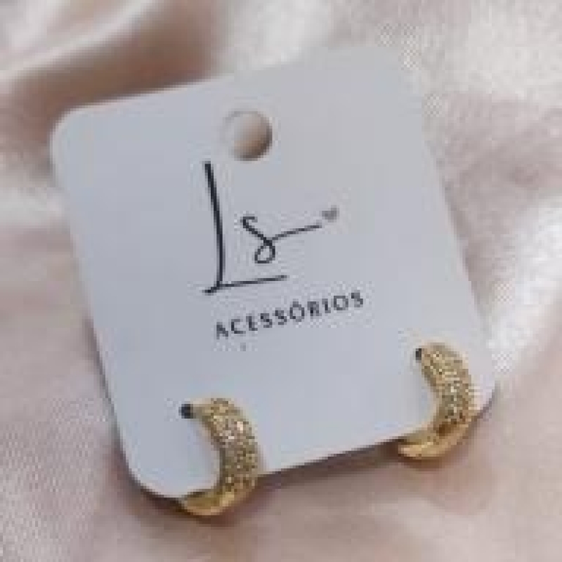 BRINCO ARGOLA 3 FILAS ZIRCONIA  11MM