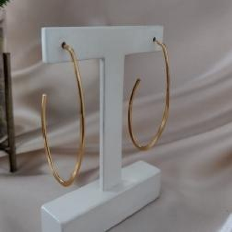 BRINCO ARGOLA OVAL TAMANHO 58MM