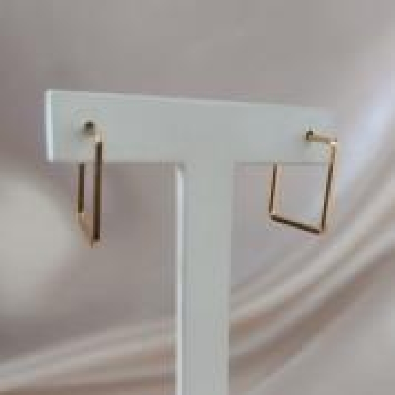 BRINCO ARGOLA QUADRADA 20MM