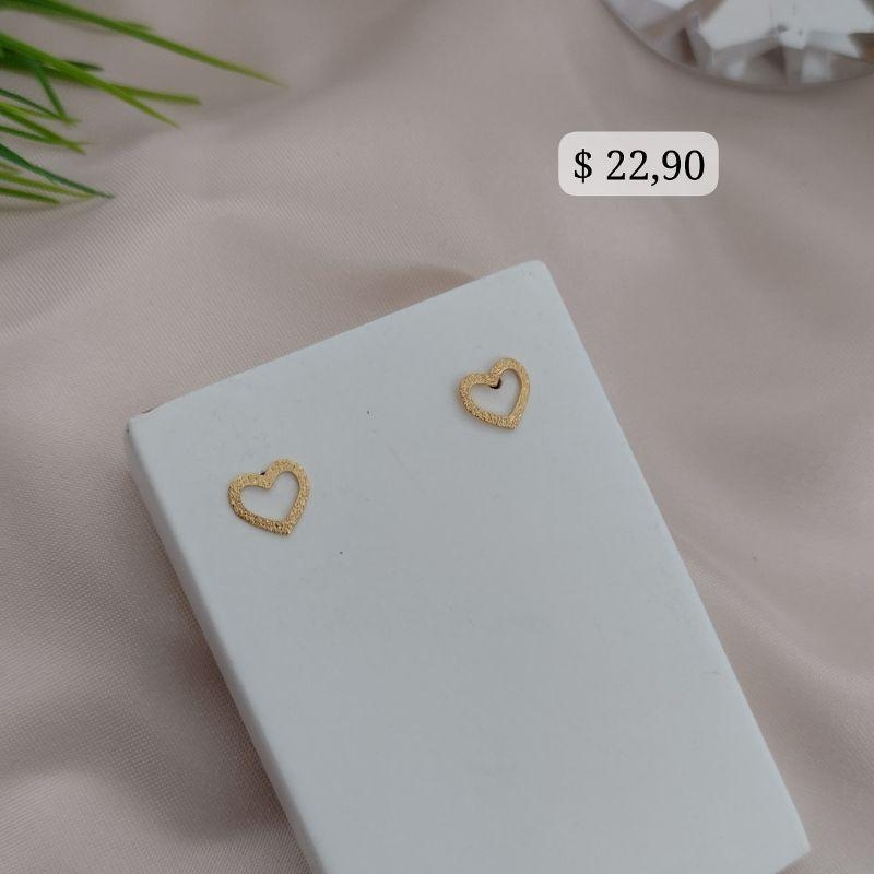 BRINCO CORAÇÃO FOSCO VAZADO