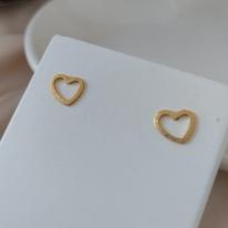 BRINCO CORAÇÃO FOSCO VAZADO