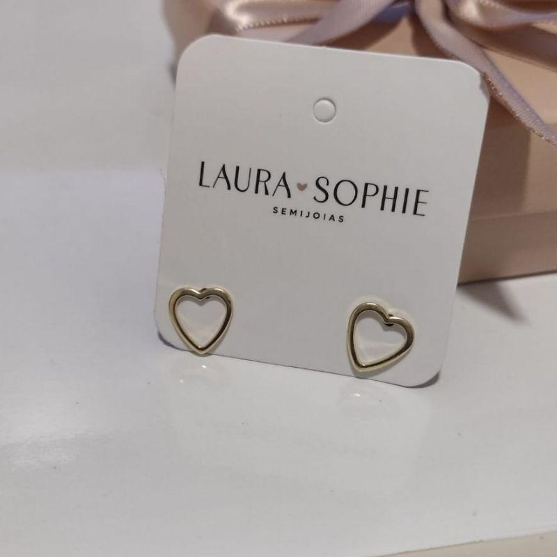 BRINCO DE CORAÇÃO VAZADO 9MM