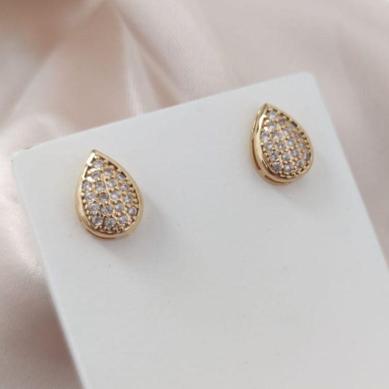 BRINCO EM FORMA DE GOTA CRAVEJADO EM MICRO ZIRCONIA 14MM