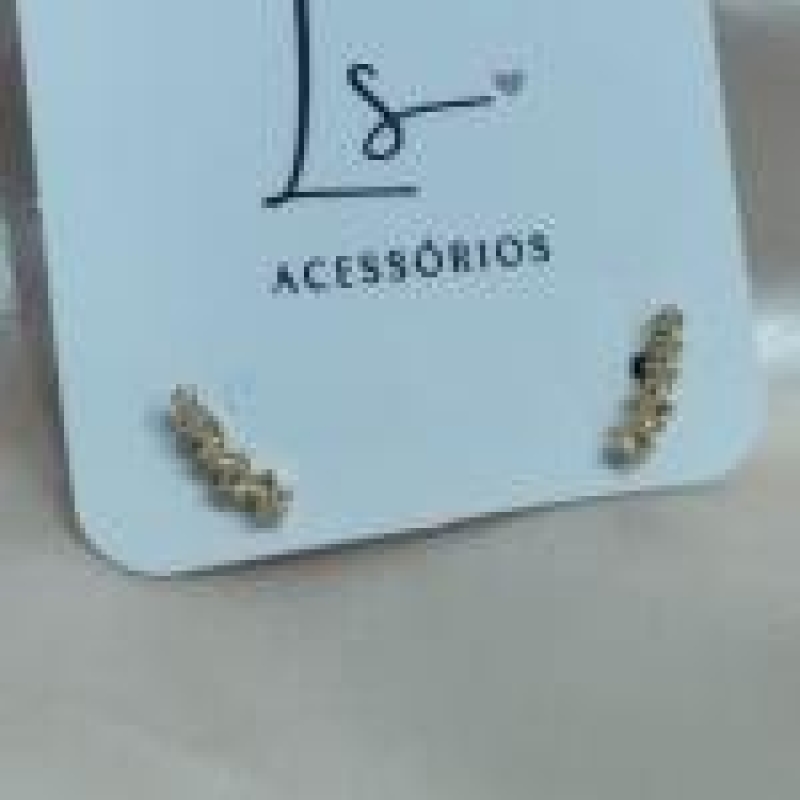 BRINCO MINI EARCUFF COM PEDRINHA DE MICRO ZIRCONIA