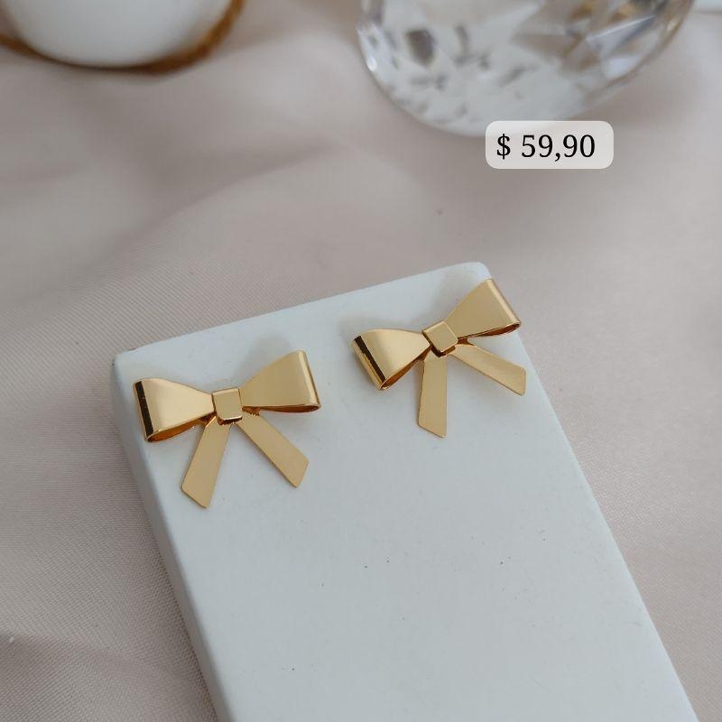 BRINCO ORGANICO EM FORMA DE LAÇO