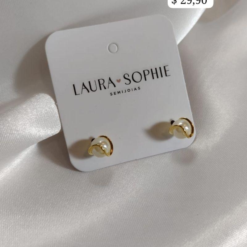 BRINCO PÉROLA COM FIO DOURADO