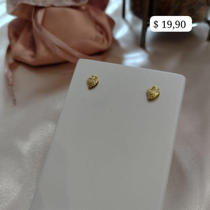 BRINCO PLAQUINHA MORANGO