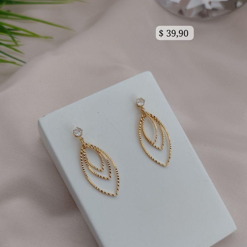 BRINCO PONTO DE LUZ COM 3 GOTAS VAZADAS P,M,G