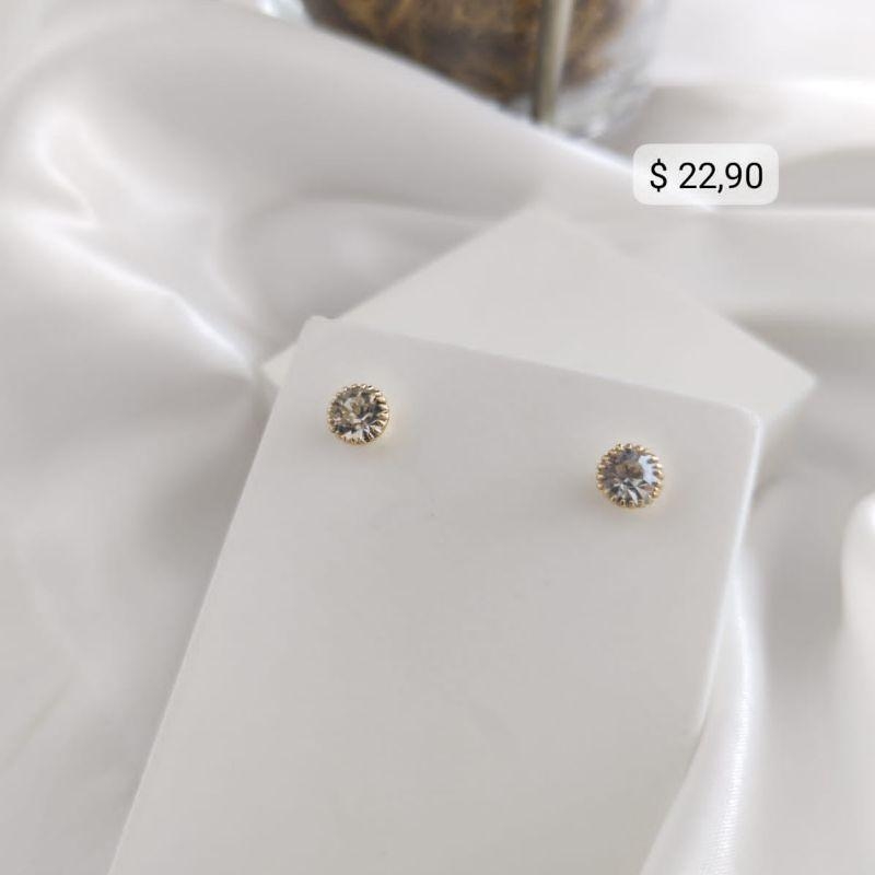 BRINCO PONTO DE LUZ COM DETALHES LATERAIS