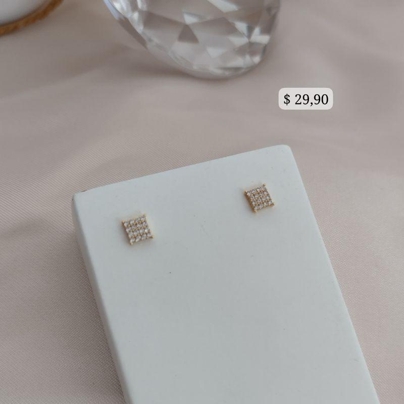 BRINCO QUADRADO PP CRAVEJADO EM MICRO ZIRCONIA