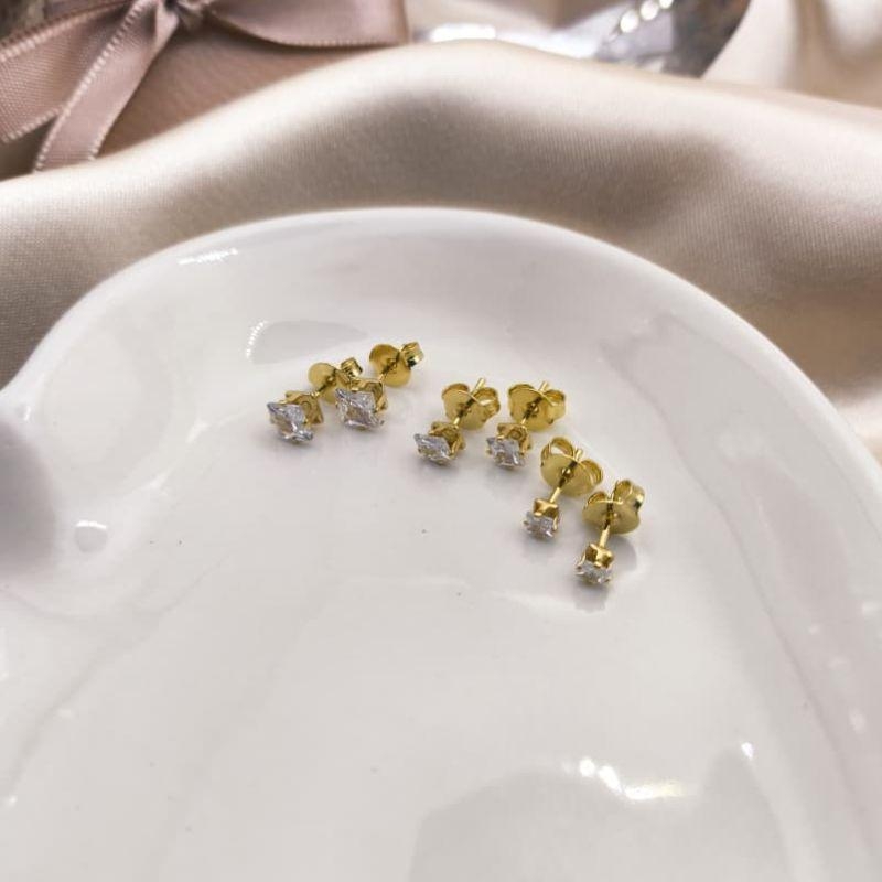 BRINCO TRIO PEDRA QUADRADA ZIRCONIA