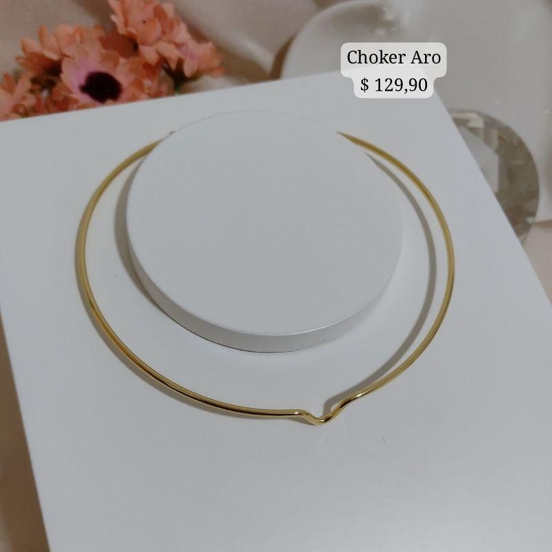 CHOKER ARO COM DETALHE EM V NA FRENTE