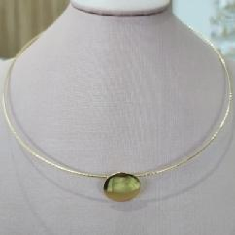 CHOKER ARO FINO COM PINGENTE BOTÃO REDONDO LISO