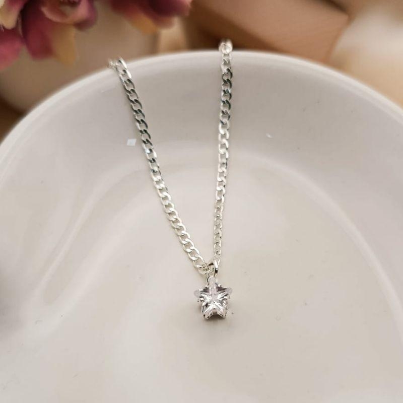 CHOKER ELO GROUMET COM PINGENTE DE ESTRELA DE ZIRCONIA