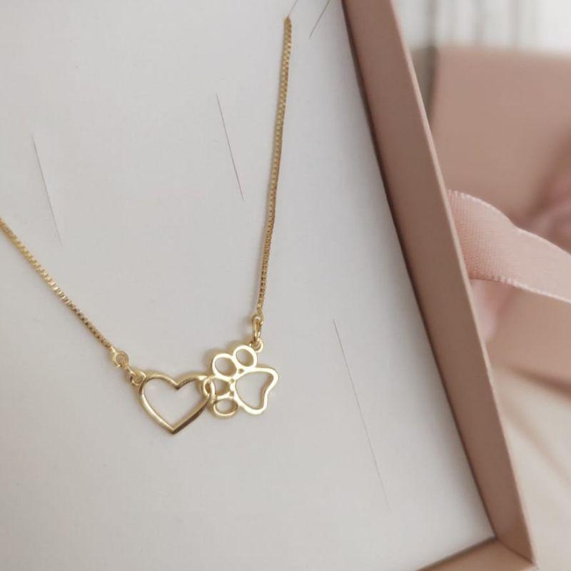 COLAR COM CORAÇÃO E PATINHA VAZADO E LISO