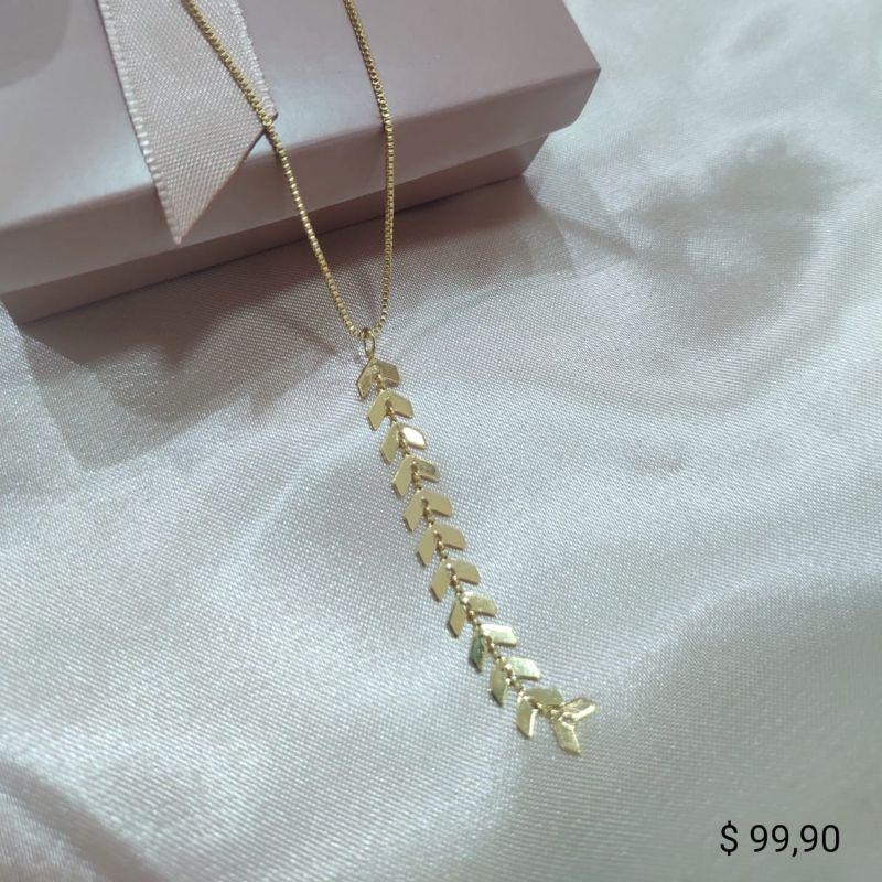 COLAR VENESIANA PINGENTE FOLHAGEM