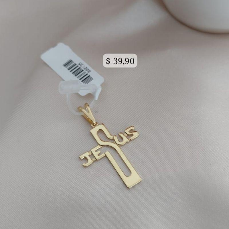 PINGENTE CRUZ COM NOME JESUS VAZADO