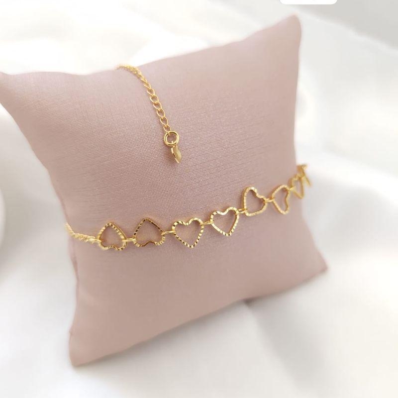 TORNOZELEIRA COM CORAÇÕES ENTRELAÇADOS