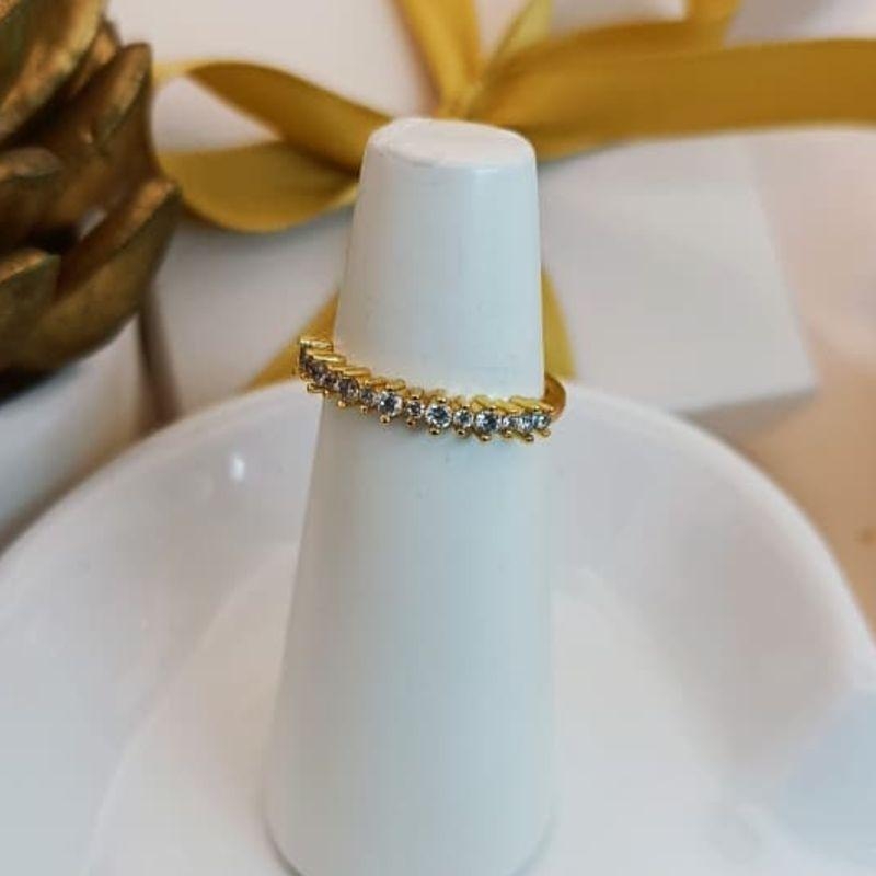 ANEL METADE CRAVEJADO EM MICRO ZIRCONIA