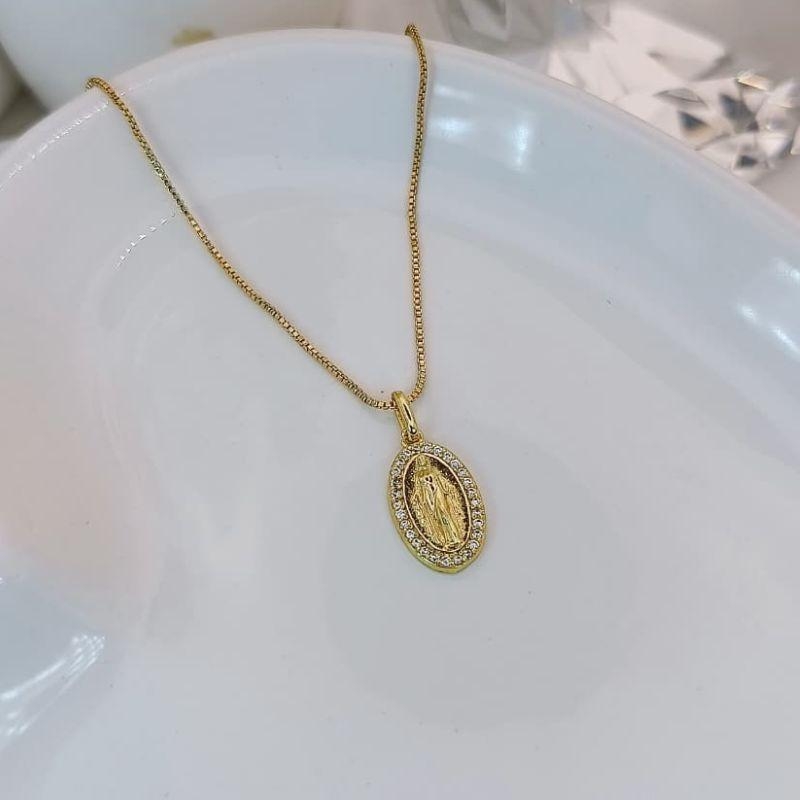 COLAR COM NOSSA SENHORA OVAL COM MICRO ZIRCONIA
