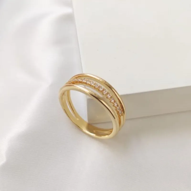 ANEL 3 EM 1  2 LISO E 1 CRAVEJADO EM MICRO ZIRCONIA ANEL 3 EM 1  2 LISO E 1 CRAVEJADO EM MICRO ZIRCONIA