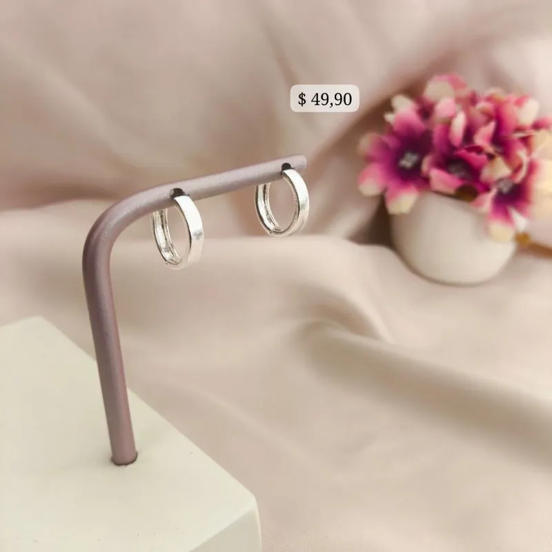 ARGOLA LISA EM FORMA QUADRICULADA TAM G B. PRATA 925 TAM G