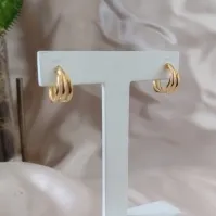 BRINCO ARGOLA 3 FIOS LISOS VAZADA