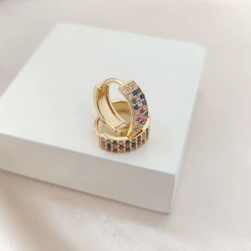 BRINCO ARGOLA COM 3 FILAS DE ZIRCONIA COLORIDAS