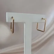 BRINCO ARGOLA QUADRADA 20MM