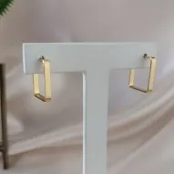 BRINCO ARGOLA QUADRADA CHATADA 18MM