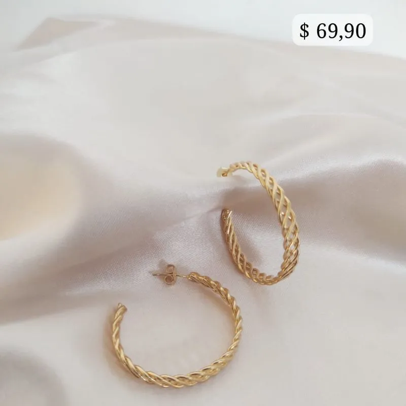 BRINCO ARGOLA TRANÇADA VAZADA LISA BRINCO ARGOLA TRANÇADA VAZADA LISA