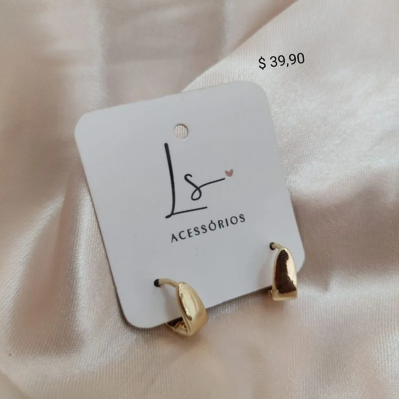 BRINCO ARGOLA TRIANGULAR 13MM BRINCO ARGOLA TRIANGULAR 13MM