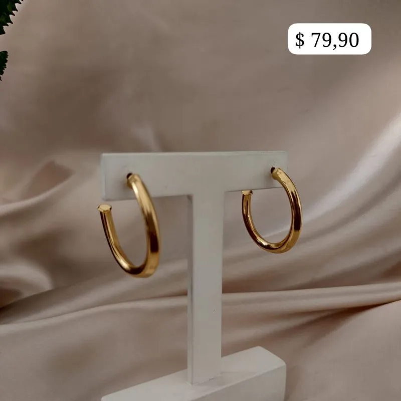 BRINCO ARGOLA TUBU TRIANGULAR 30MM