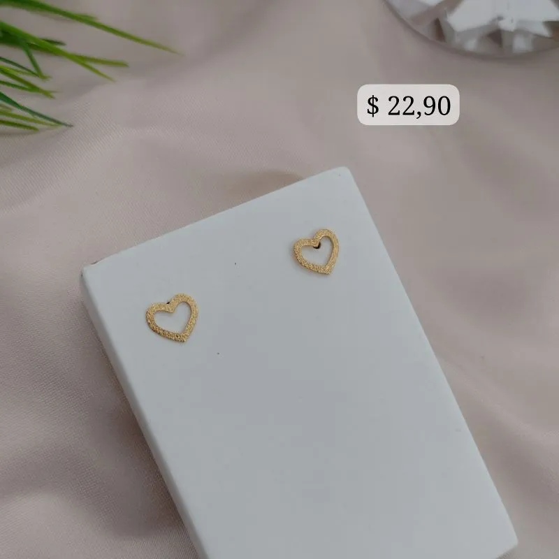 BRINCO CORAÇÃO FOSCO VAZADO