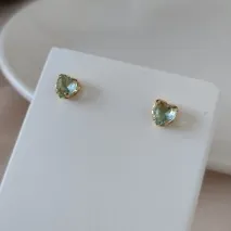 BRINCO CORAÇÃO VERDE CLARO 6MM BRINCO CORAÇÃO VERDE CLARO 6MM