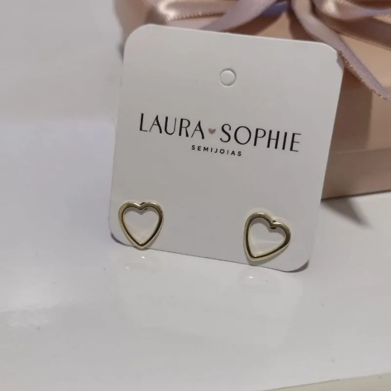 BRINCO DE CORAÇÃO VAZADO 9MM