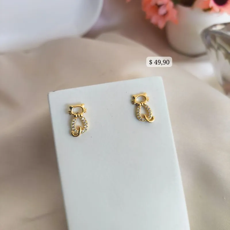 BRINCO GATINHO CRAVEJADO EM MICRO ZIRCONIA BRINCO GATINHO CRAVEJADO EM MICRO ZIRCONIA